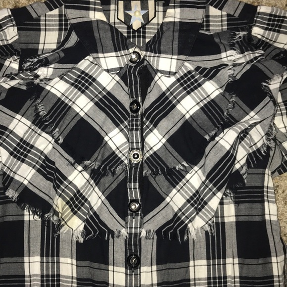 Black & white plaid button front shirt - Picture 2 of 9